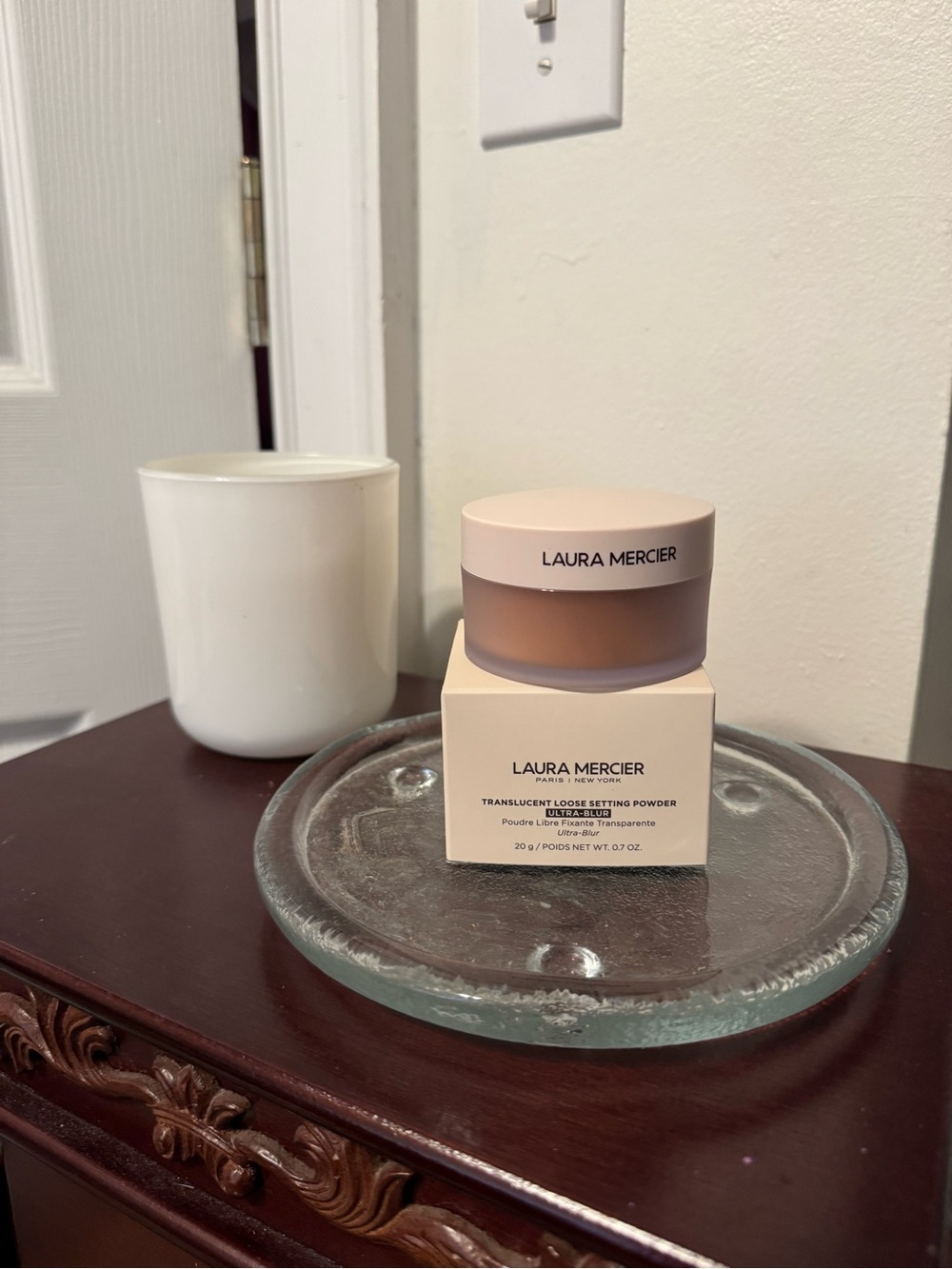 laura mercier loose setting powder - medium deep
